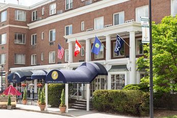 Capitol Plaza Hotel, Tapestry by Hilton