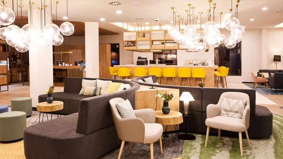 Hilton Garden Inn Munich Messe Lobby