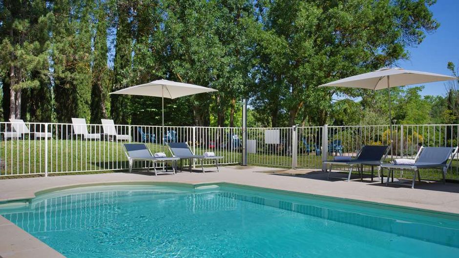 Suite Home Pool