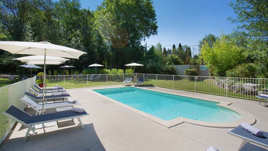 Suite Home Pool