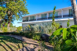 La Creole Beach Hotel & Spa