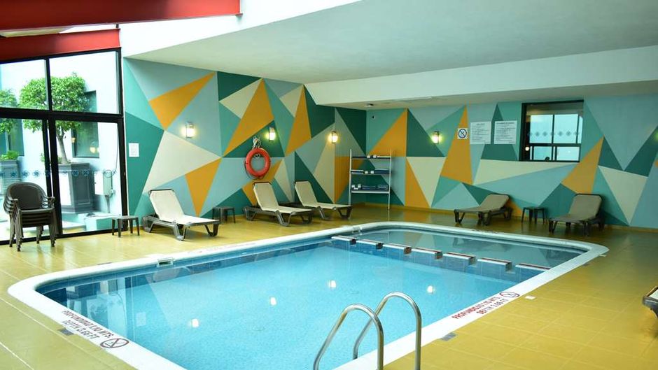 Excellence Express Stes San Juan del Rio Pool