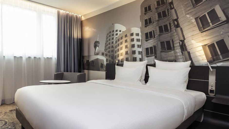 Novotel Duesseldorf Airport Room