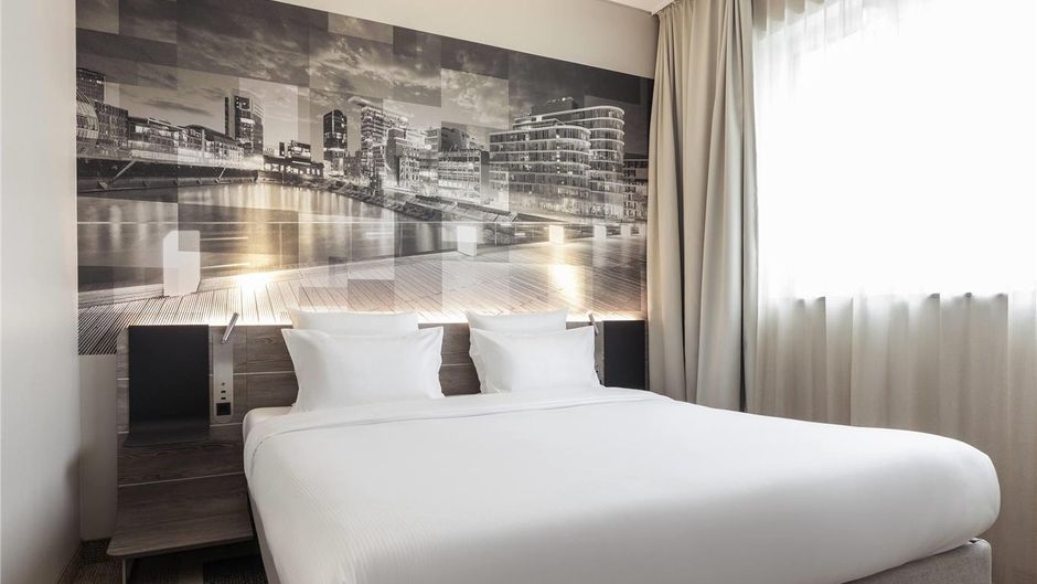 Novotel Duesseldorf Airport Room