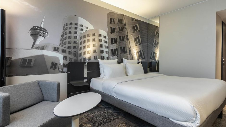Novotel Duesseldorf Airport Room