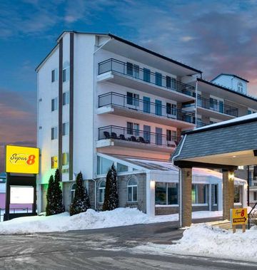 Super 8 by Wyndham Niagara Falls
