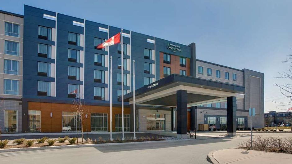 Hampton Inn & Suites by Hilton St Jacobs Exterior