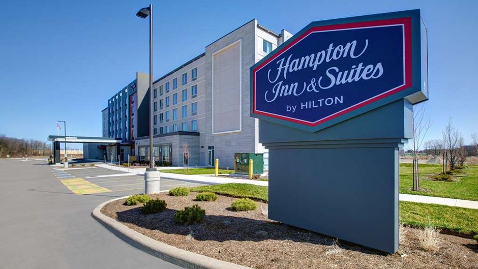 Hampton Inn & Suites by Hilton St Jacobs Exterior