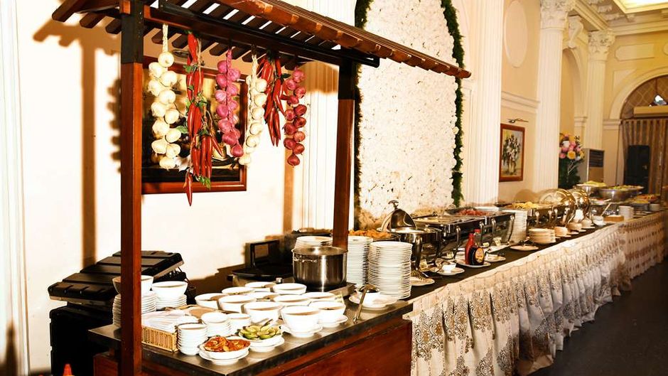 Hotel Continental Saigon Restaurant