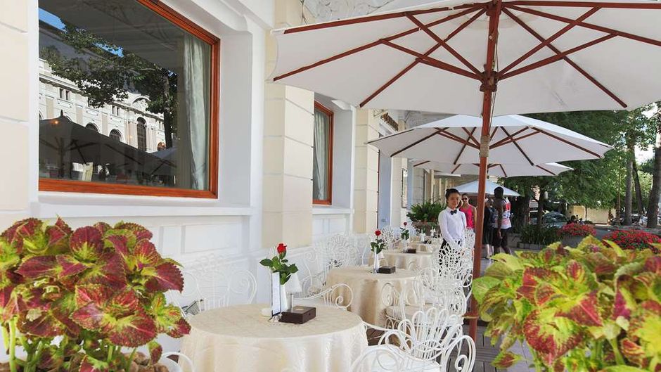 Hotel Continental Saigon Exterior