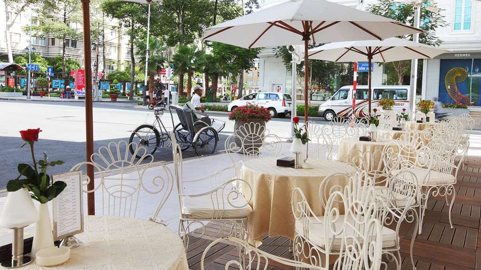 Hotel Continental Saigon Restaurant