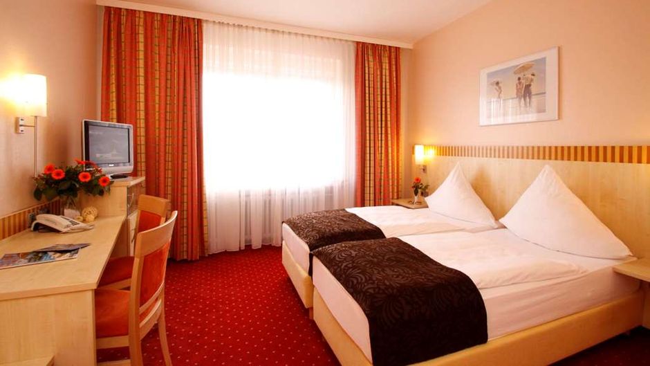Kaiserhof Hotel Room