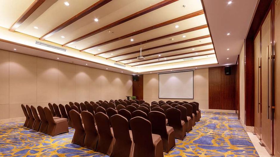 Ramada by Wyndham Kunming YiLiang Meeting