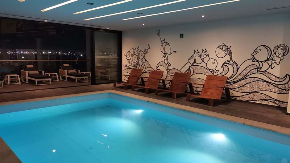 Ramada Encore by Wyndham Monterrey Pool