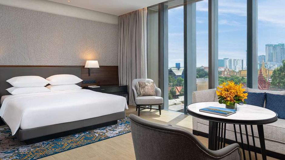 Hyatt Regency Phnom Penh Room