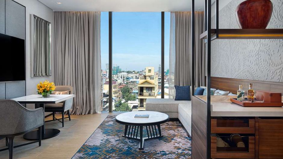 Hyatt Regency Phnom Penh Suite