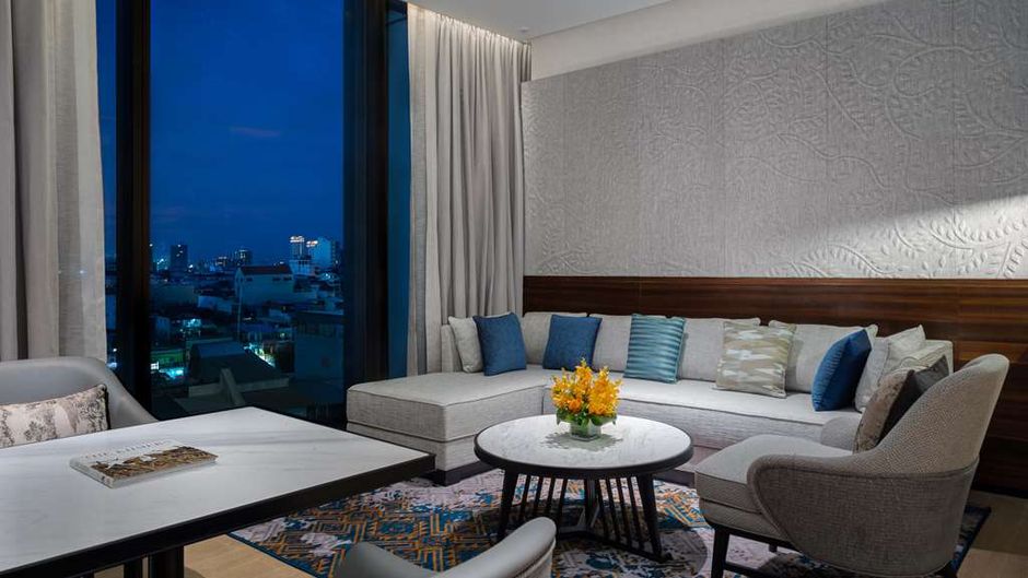 Hyatt Regency Phnom Penh Suite