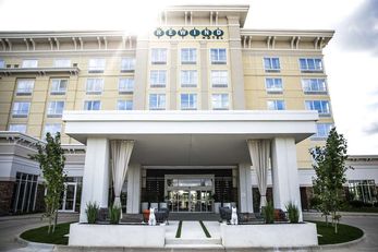 The REWIND Hotel by Hilton Tapestry