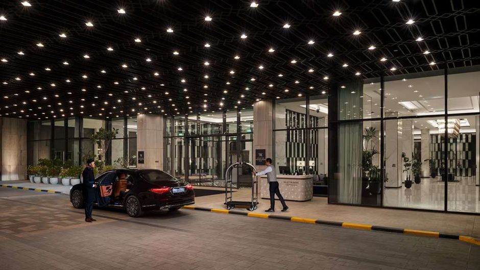 Waldorf Astoria Kuwait Lobby