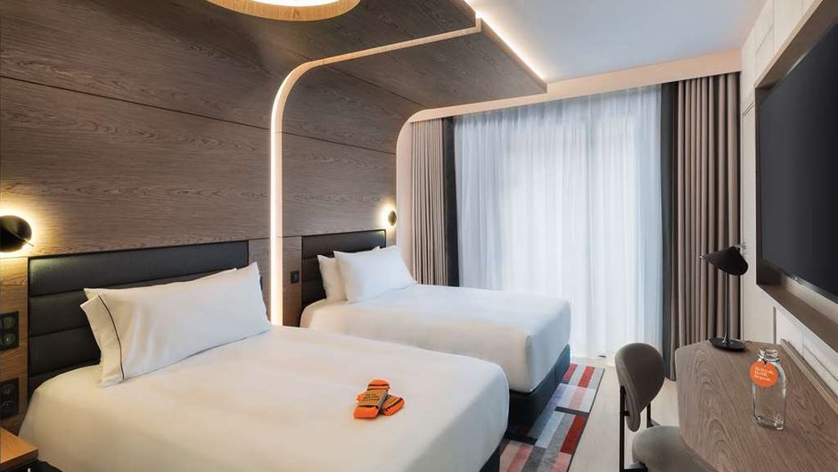 Canopy by Hilton Paris Eiffel Tower Room