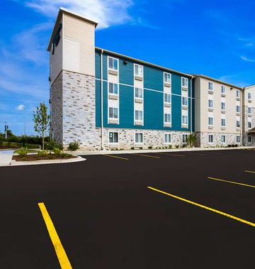 WoodSpring Suites Chicago Addison