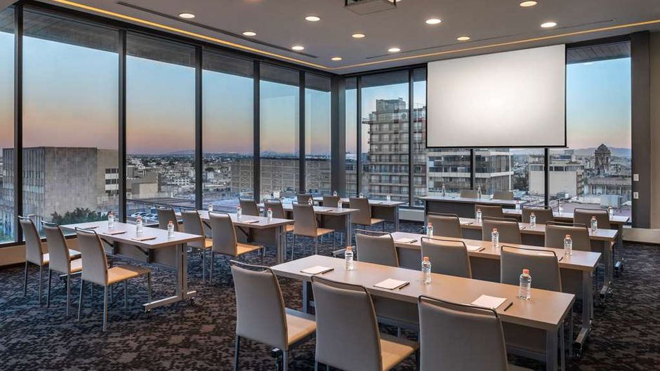 DoubleTree by Hilton Centro Historico Meeting