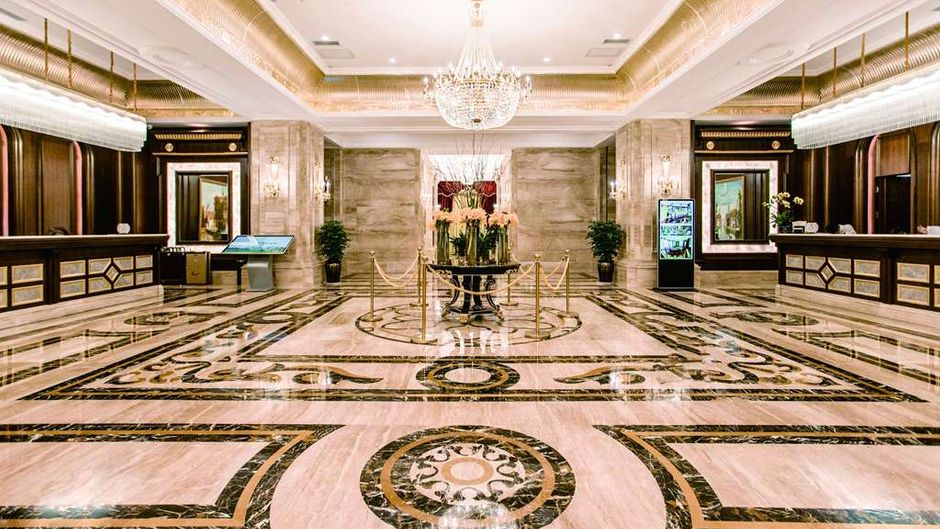 Wyndham Grand Kunming East Lobby