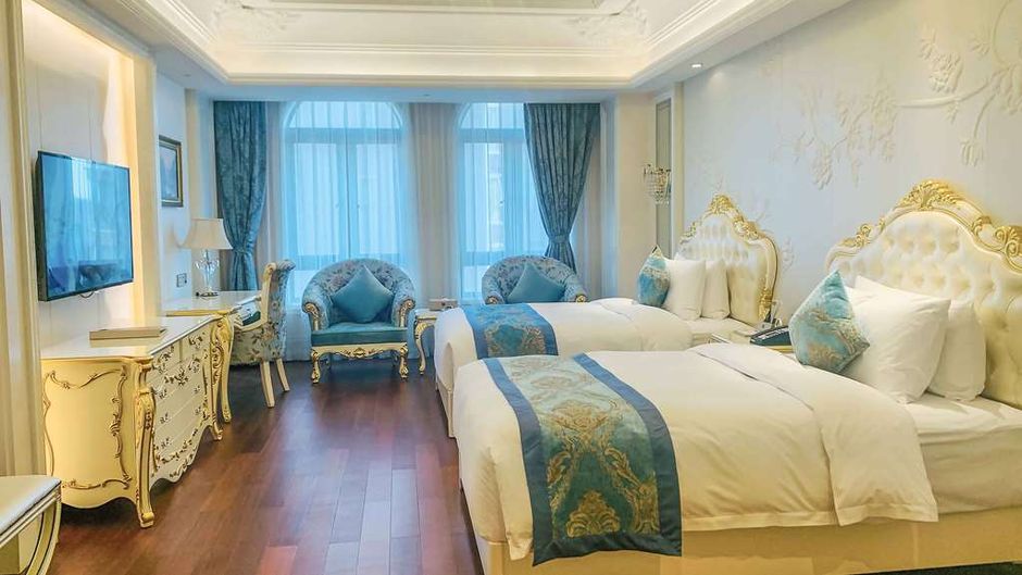 Wyndham Grand Kunming East Room