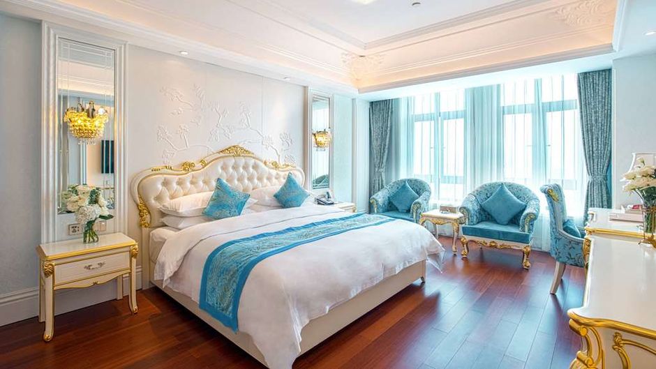 Wyndham Grand Kunming East Room