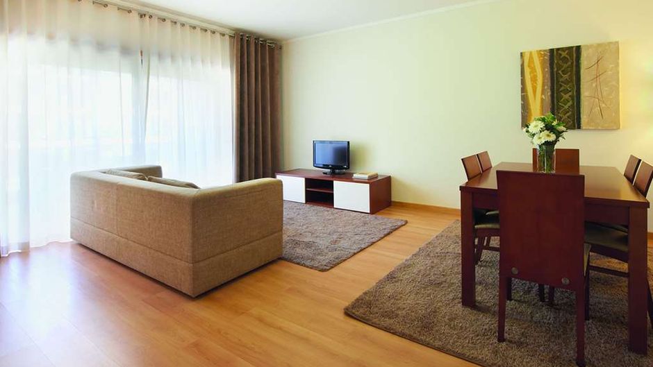Real Marina Residences Suite