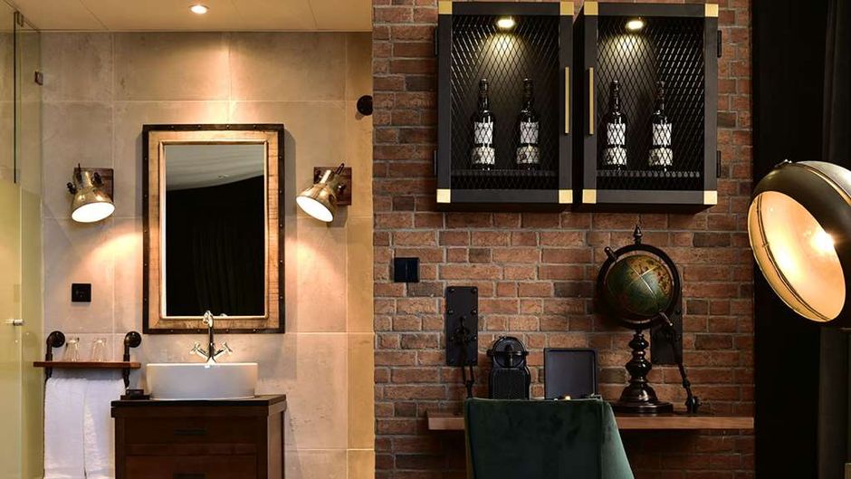 Maxime Hotel Room