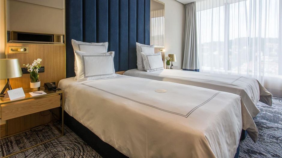 Swissotel Sarajevo Room