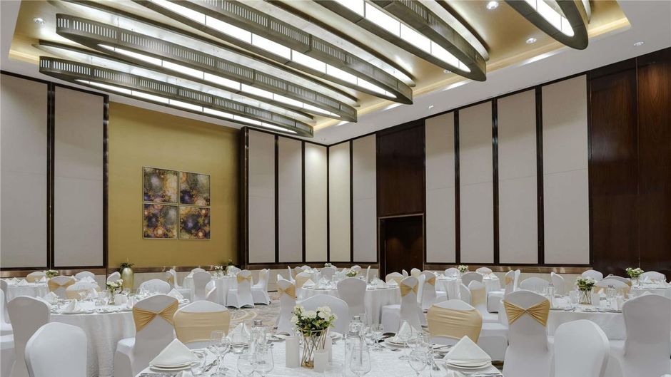 Swissotel Al Ghurair Meeting