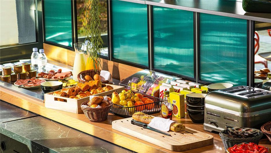 Ibis Annecy Cran Gevrier Exterior