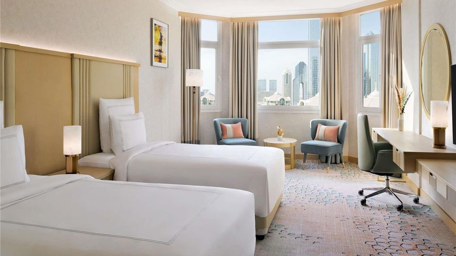 Swissotel Al Murooj Dubai Room