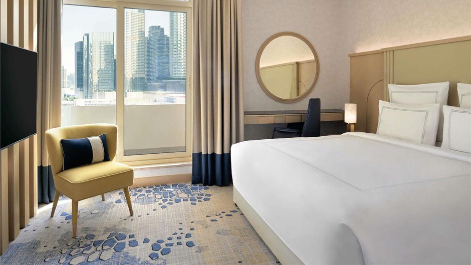 Swissotel Al Murooj Dubai Room