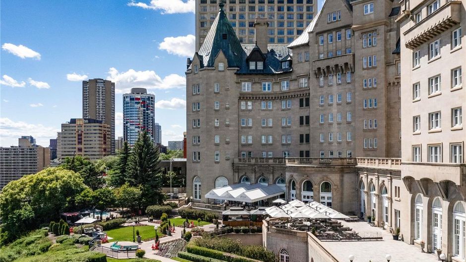 The Fairmont Hotel Macdonald Exterior