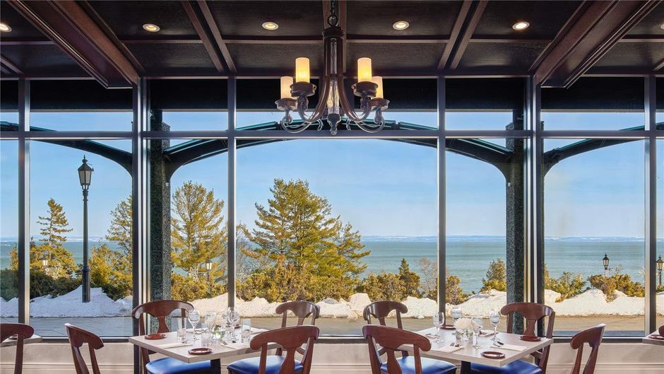 The Fairmont Le Manoir Richelieu Restaurant
