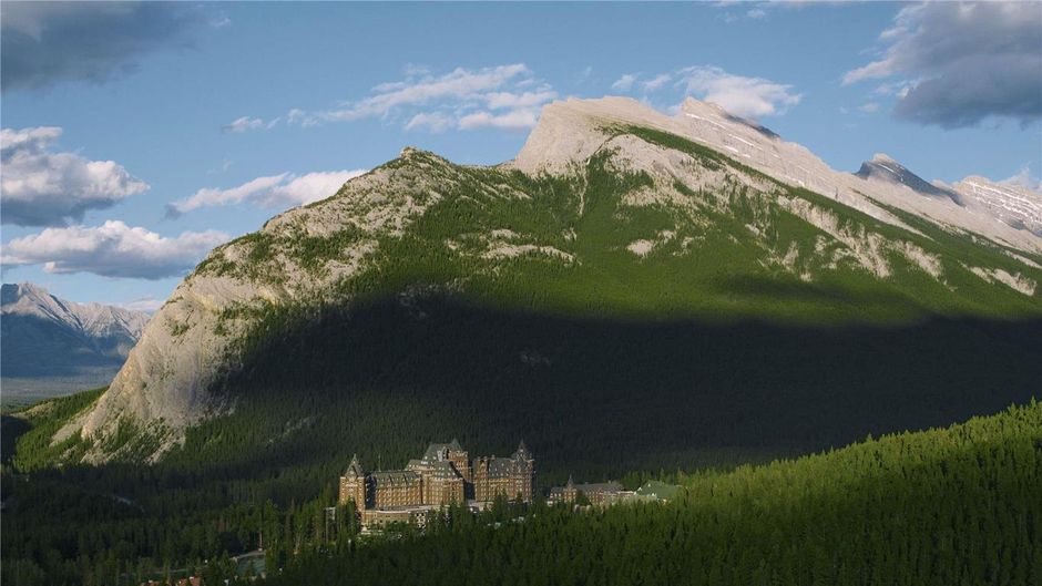 Fairmont Banff Springs Exterior