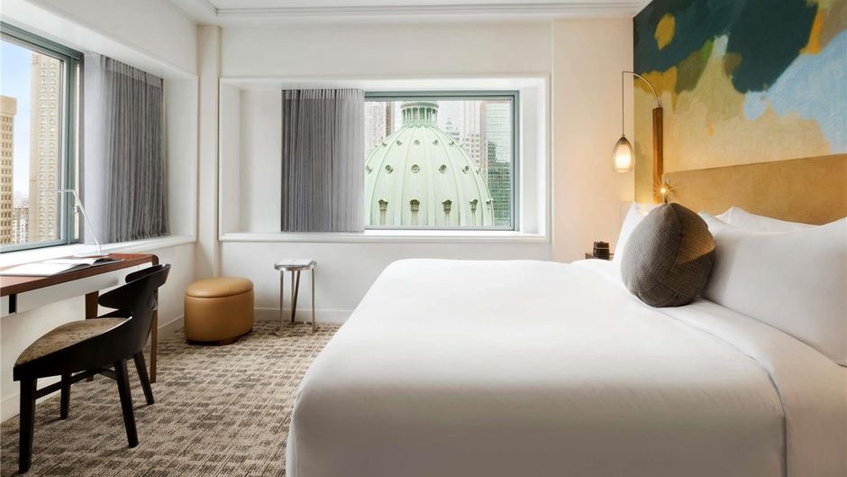 Fairmont The Queen Elizabeth Room