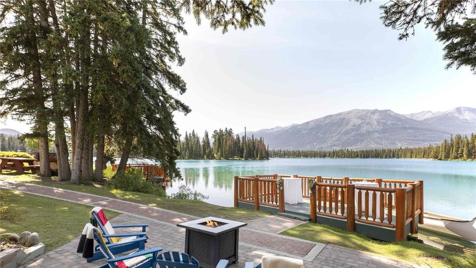 Fairmont Jasper Park Lodge Meeting