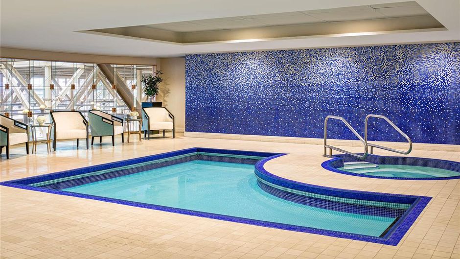 Fairmont Vancouver Airport Pool