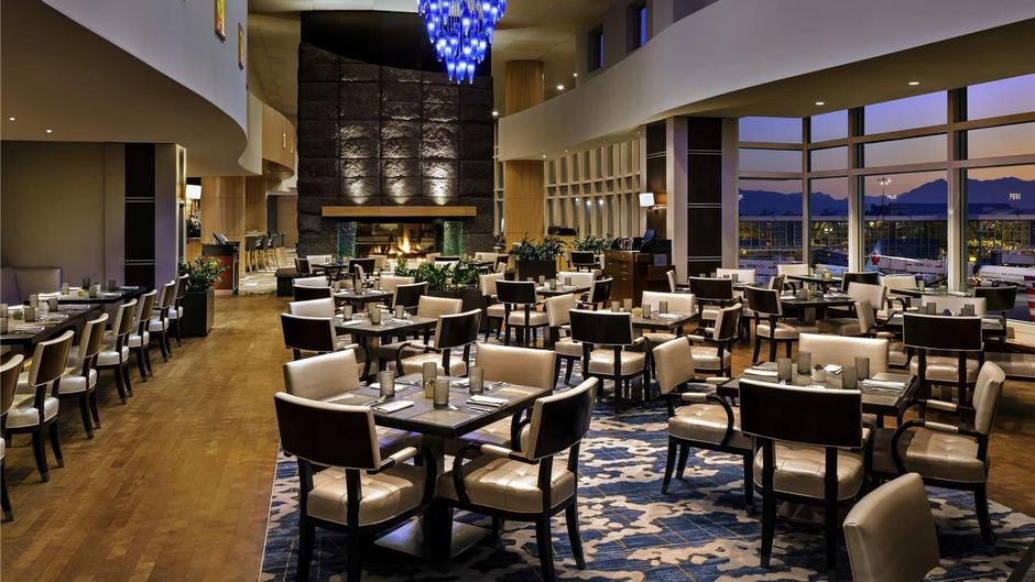 Fairmont Vancouver Airport Exterior