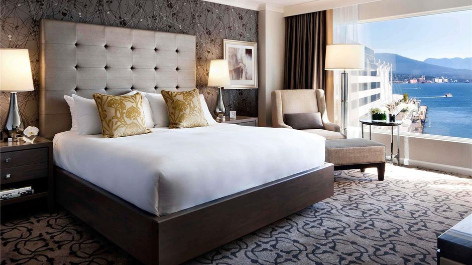Fairmont Waterfront Room