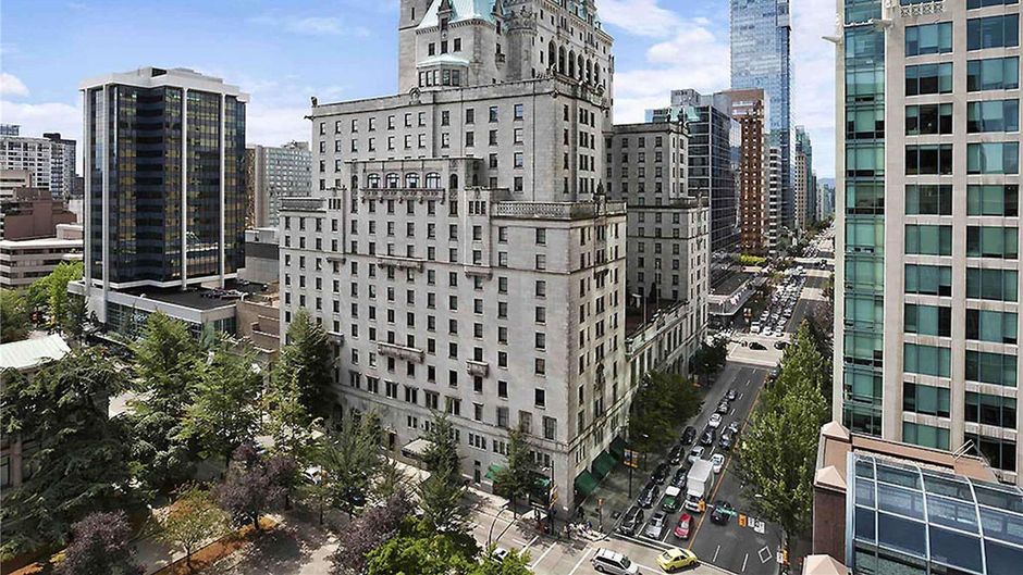 The Fairmont Hotel Vancouver Exterior