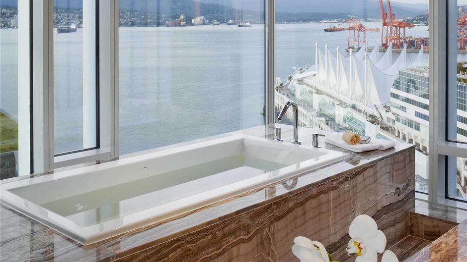 Fairmont Pacific Rim Suite