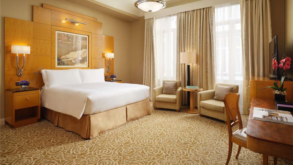 The Savoy, A Fairmont Hotel Room