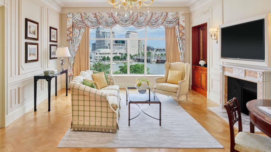 The Savoy, A Fairmont Hotel Suite