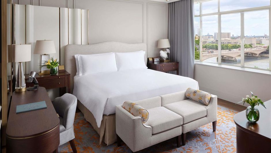 The Savoy, A Fairmont Hotel Suite