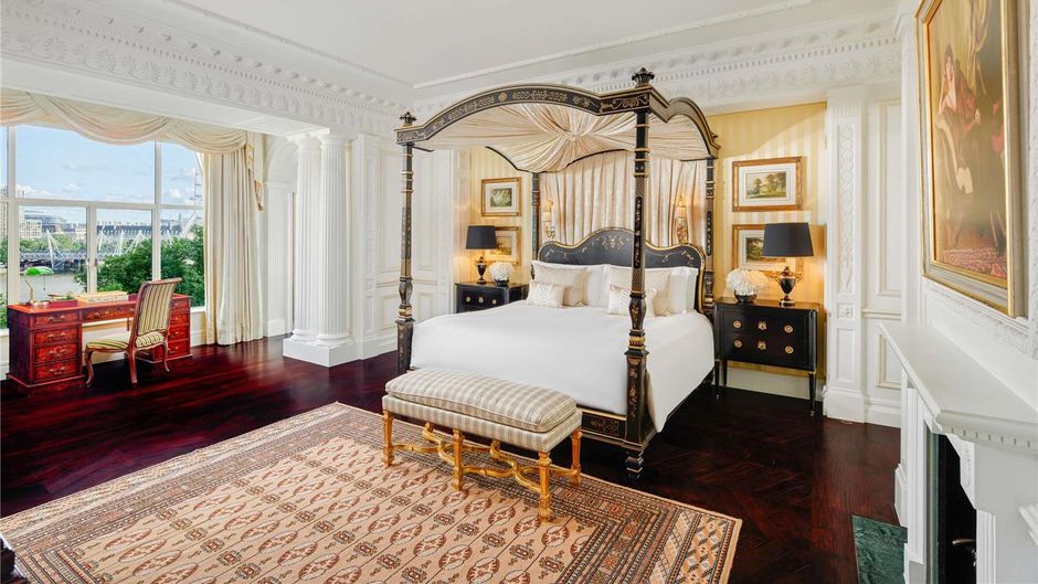 The Savoy, A Fairmont Hotel Room